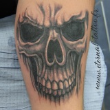 1-a-dark-skull-avant-bras
